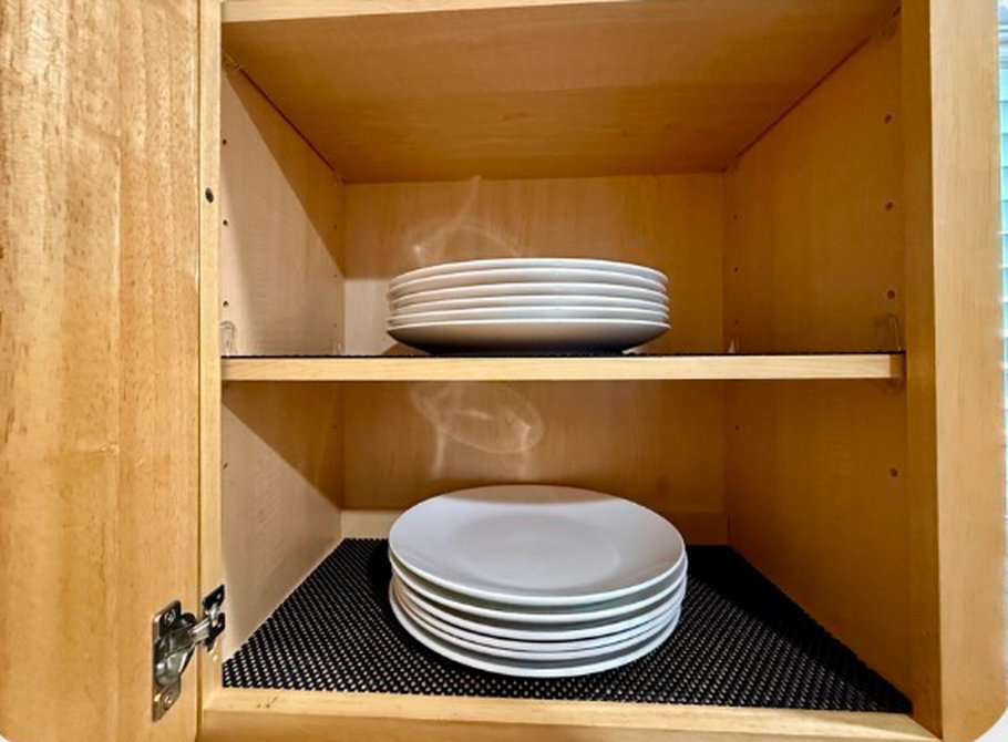 Cabinet with dinner plates